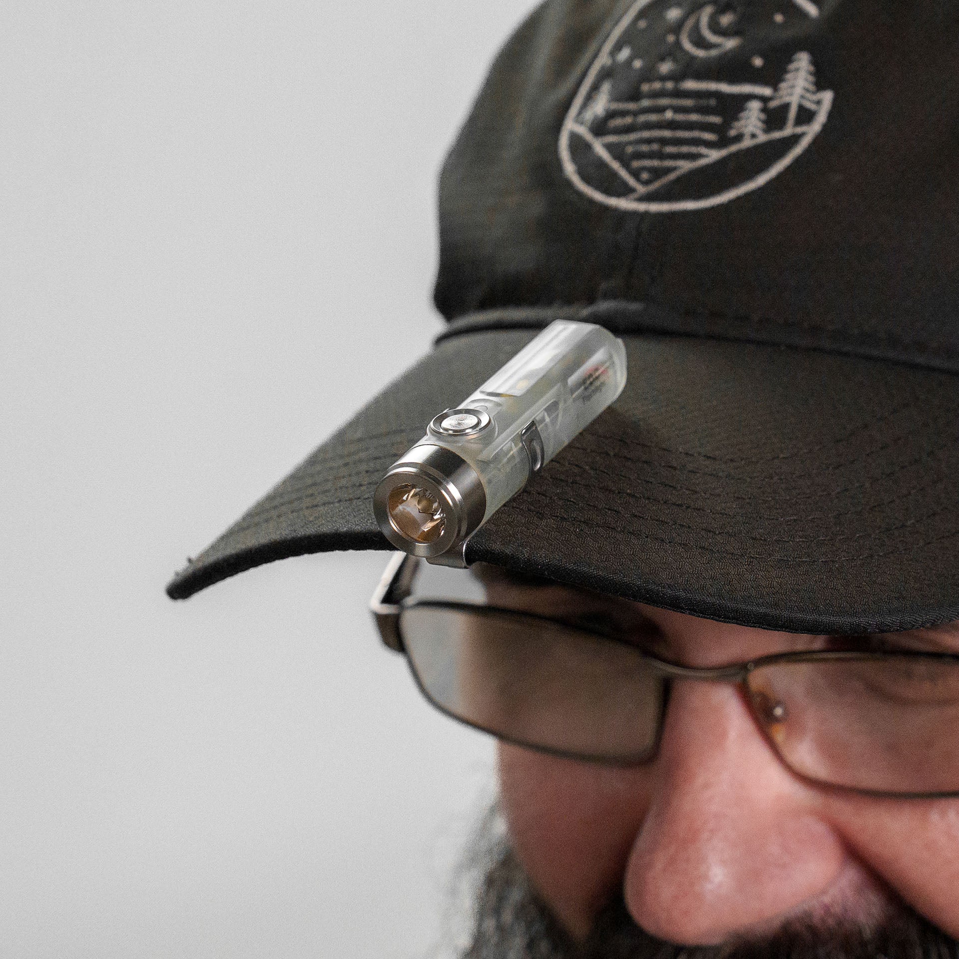 A5 Hat Clip Flashlight (USB-C) – Zpacks - Main Image